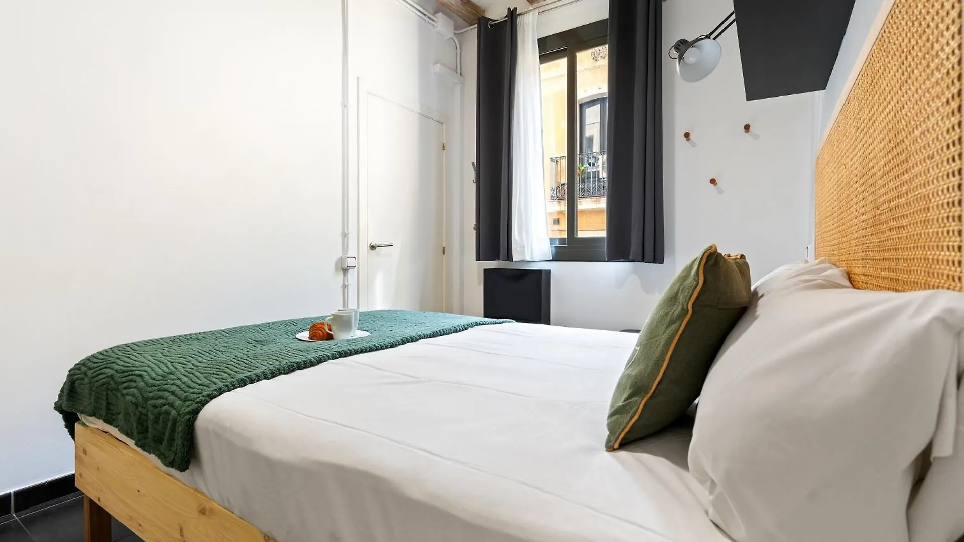 Lodging Apartments Almirall Beach 22 Barcelona
