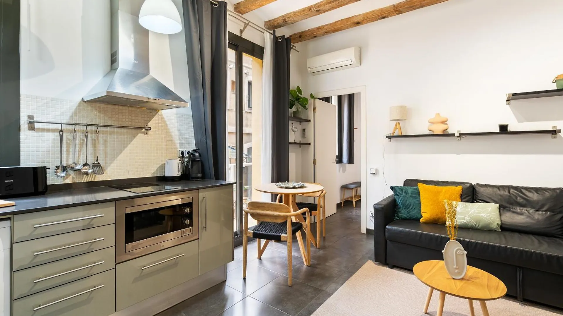 Lodging Apartments Almirall Beach 22 Barcelona 0*,  Spain