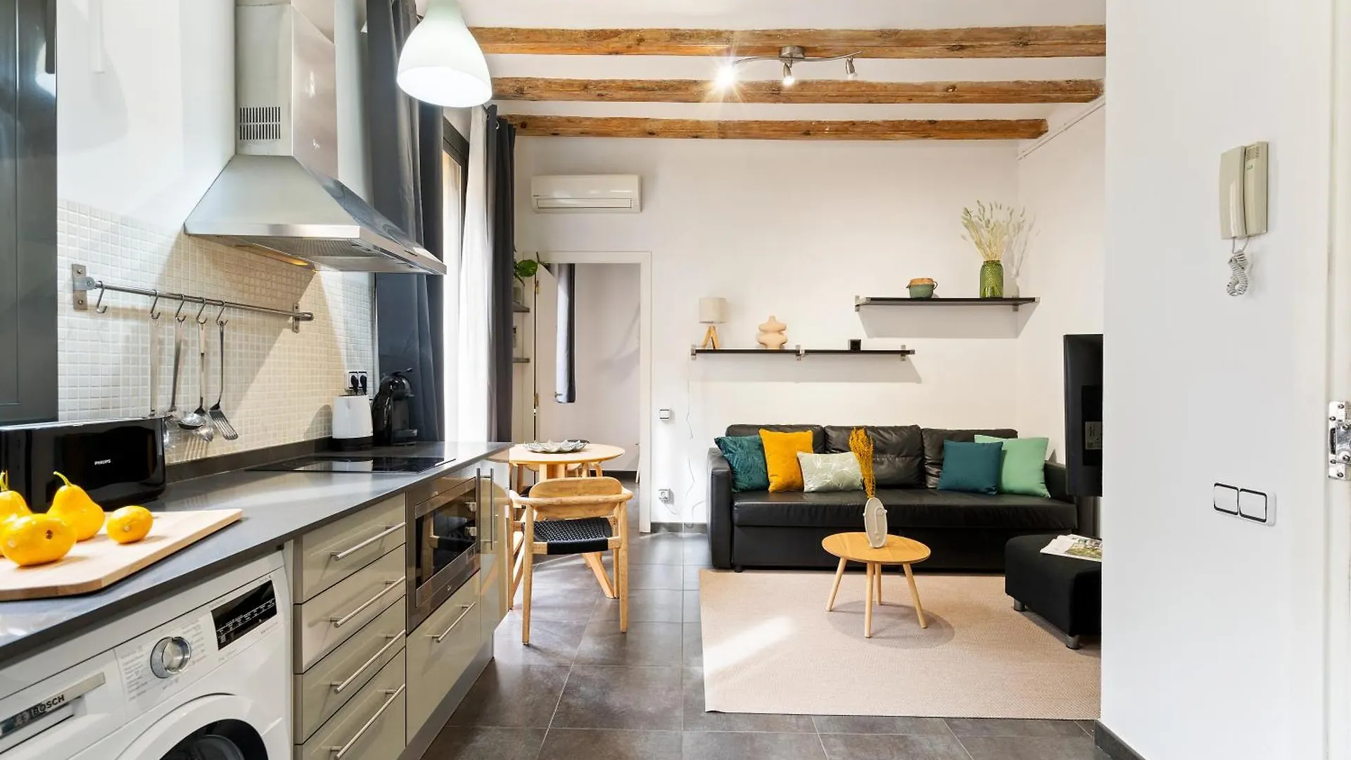 Lodging Apartments Almirall Beach 22 Barcelona